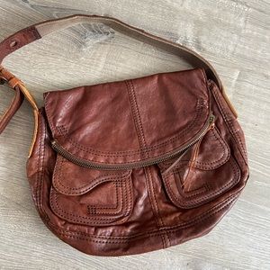 Beautiful classic Lucky Brand Leather Mahogany Hobo EUC